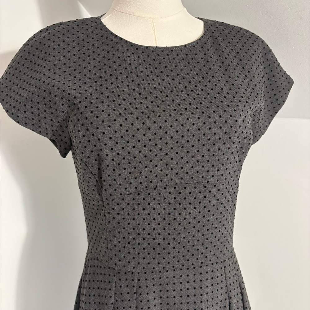 Brooks Brothers EUC worn once… a sophisticated & expertly crafted dress